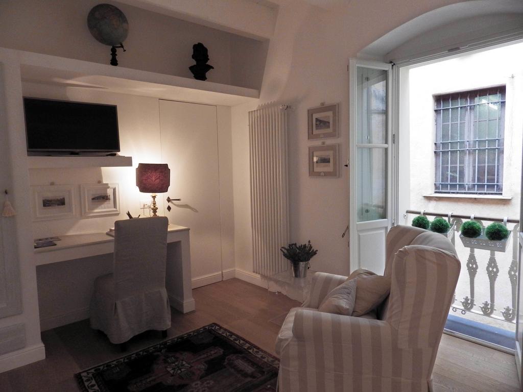 La Dimora Del Conte Bracco B. Hotel Albenga Room photo