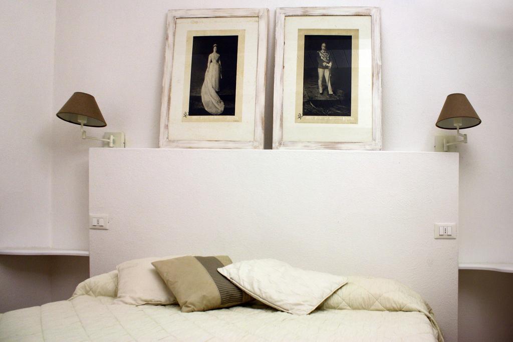 La Dimora Del Conte Bracco B. Hotel Albenga Room photo